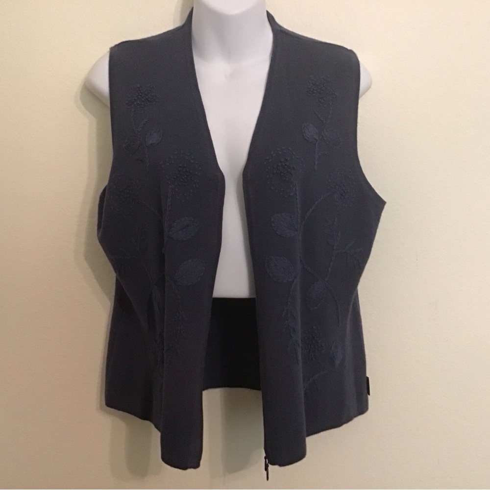 Vintage Woolrich embroidered sweater vest